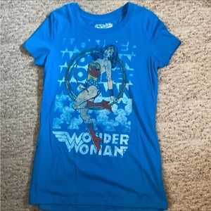 XS Wonder Woman t’shirt